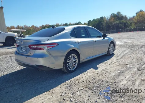 2018 Toyota Camry Xle из США, поврежденный, VIN 4T1B11HK4JU053288